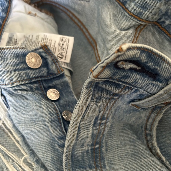 LEVI Distressed Light Blue Denim Shorts SZ 27 - Picture 4 of 6